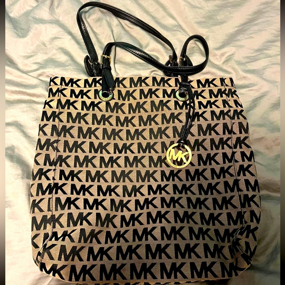 Michael Kors logo large tote bag purse